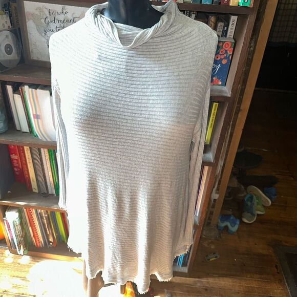 We the Free flowy Take me Home open back long sleeve top - Picture 1 of 3